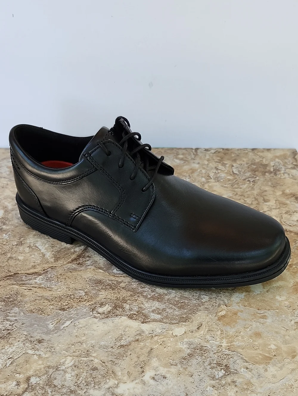 NWOT ROCKPORT ROBINSYN PLAIN TOE WATERPROOF LEATHER OXFORD